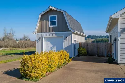 2020 SW Fairview Av, Dallas, OR 97338 - Photo 35