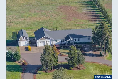 2020 SW Fairview Av, Dallas, OR 97338 - Photo 39