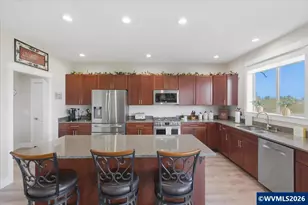 2020 SW Fairview Ave, Dallas, OR 97338 - Photo 13