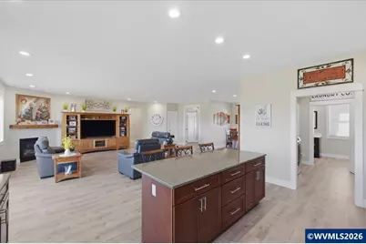 2020 SW Fairview Av, Dallas, OR 97338 - Photo 11