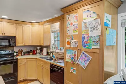 2377 Woodlawn Ct NE, Keizer, OR 97303 - Photo 11