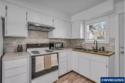 1095 Candlewood Dr NE, Keizer, OR 97303 - Photo 23