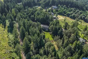 37676 Kathleen Ct, Lebanon, OR 97386 - Photo 3