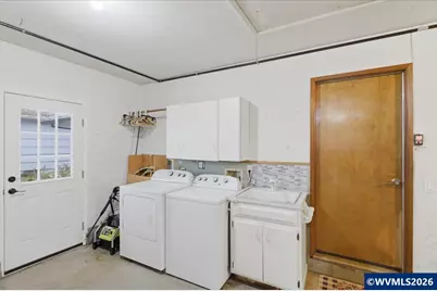 12432 SW King George Dr, King City, OR 97224 - Photo 33