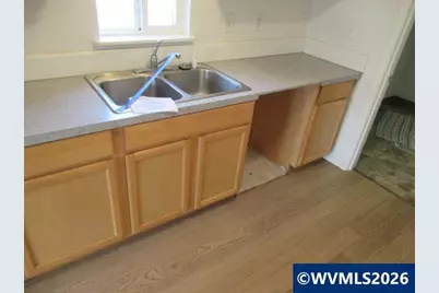 1308 SW 8th St, Dallas, OR 97338 - Photo 11