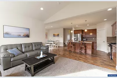 1663 SE Academy St, Dallas, OR 97338 - Photo 13