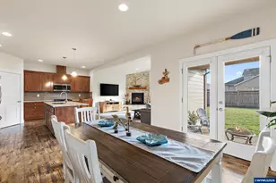 1663 SE Academy St, Dallas, OR 97338 - Photo 15