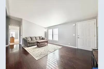 1863 Inland Wy, Springfield, OR 97477 - Photo 5