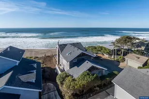 380 Pearl St, Lincoln Beach, OR 97388 - Photo 11