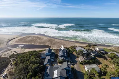 380 Pearl St, Lincoln Beach, OR 97388 - Photo 13