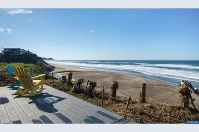 380 Pearl St, Lincoln Beach, OR 97388 - Photo 19