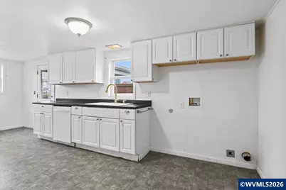 2752 NW Coolidge Wy, Corvallis, OR 97330 - Photo 11