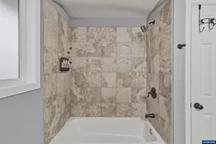 2860 NE Lancaster St, Corvallis, OR 97330 - Photo 15