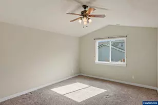 1542 Barnes Ave SE, Salem, OR 97306 - Photo 17