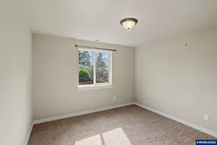 1542 Barnes Ave SE, Salem, OR 97306 - Photo 23