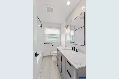 1093 Icel (A - B) Ct NE, Salem, OR 97301 - Photo 19