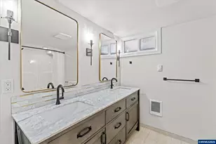 1093 Icel (A - B) Ct NE, Salem, OR 97301 - Photo 37