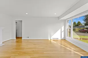 1093 Icel (A - B) Ct NE, Salem, OR 97301 - Photo 7