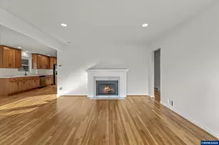 1093 Icel (A - B) Ct NE, Salem, OR 97301 - Photo 9