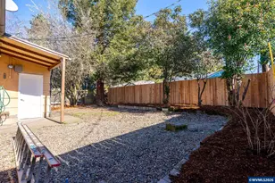 672 Catterlin Ave. NE, Salem, OR 97301 - Photo 17