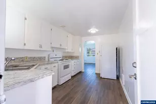 672 Catterlin Ave. NE, Salem, OR 97301 - Photo 5