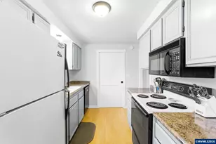 4776 Marshall Ave, Eugene, OR 97402 - Photo 11