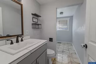 545 NE Overlook Way, Sublimity, OR 97385 - Photo 13