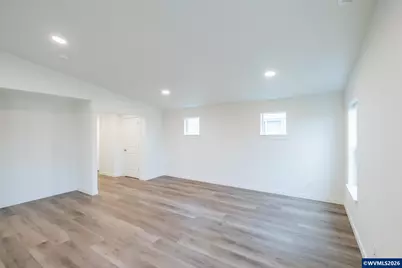 4704 Finch St, Albany, OR 97322 - Photo 7
