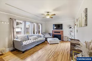 651 20th St NE, Salem, OR 97301 - Photo 7