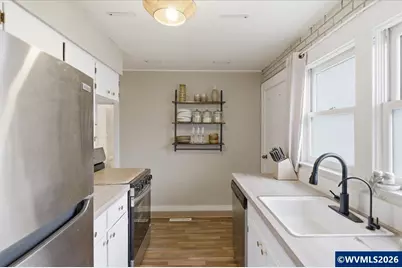 651 20th St NE, Salem, OR 97301 - Photo 17
