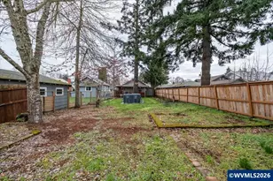 651 20th St NE, Salem, OR 97301 - Photo 37