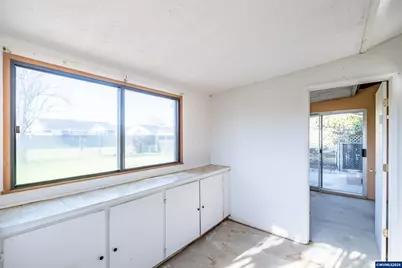 309 S Columbia Dr, Woodburn, OR 97071 - Photo 31