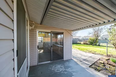 309 S Columbia Dr, Woodburn, OR 97071 - Photo 33