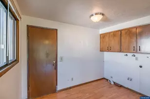 309 S Columbia Dr, Woodburn, OR 97071 - Photo 19