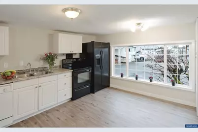 505 Leroy Av #J, Molalla, OR 97038 - Photo 9