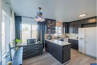 160 Tangent St, Lebanon, OR 97355 - Photo 17