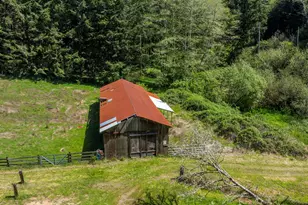 94101 N Way Ln, North Bend, OR 97459 - Photo 17