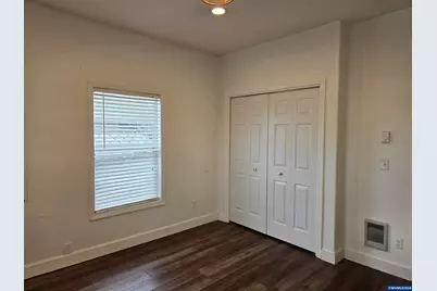 302 Jersey St, Silverton, OR 97381 - Photo 11