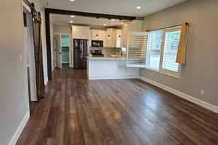 302 Jersey St, Silverton, OR 97381 - Photo 3