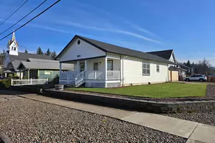 302 Jersey St, Silverton, OR 97381 - Photo 3