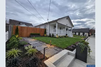 302 Jersey St, Silverton, OR 97381 - Photo 17