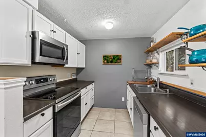 292 NE Conifer Bl, Corvallis, OR 97330 - Photo 11