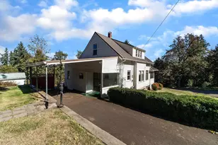 698 Grandview Ave, Scotts Mills, OR 97375 - Photo 9