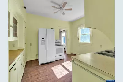 698 Grandview Av, Scotts Mills, OR 97375 - Photo 37