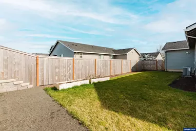 210 Walnut St, Mount Angel, OR 97362 - Photo 43