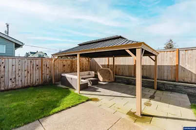 210 Walnut St, Mount Angel, OR 97362 - Photo 41