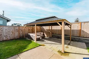 210 Walnut St, Mount Angel, OR 97362 - Photo 41