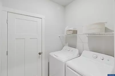 210 Walnut St, Mount Angel, OR 97362 - Photo 39