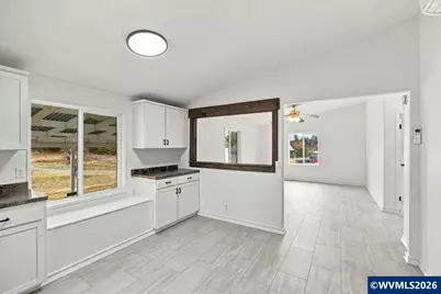 8365 Aumsville Hwy SE, Salem, OR 97317 - Photo 11