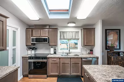 3355 Snow Peak Pl, Lebanon, OR 97355 - Photo 7